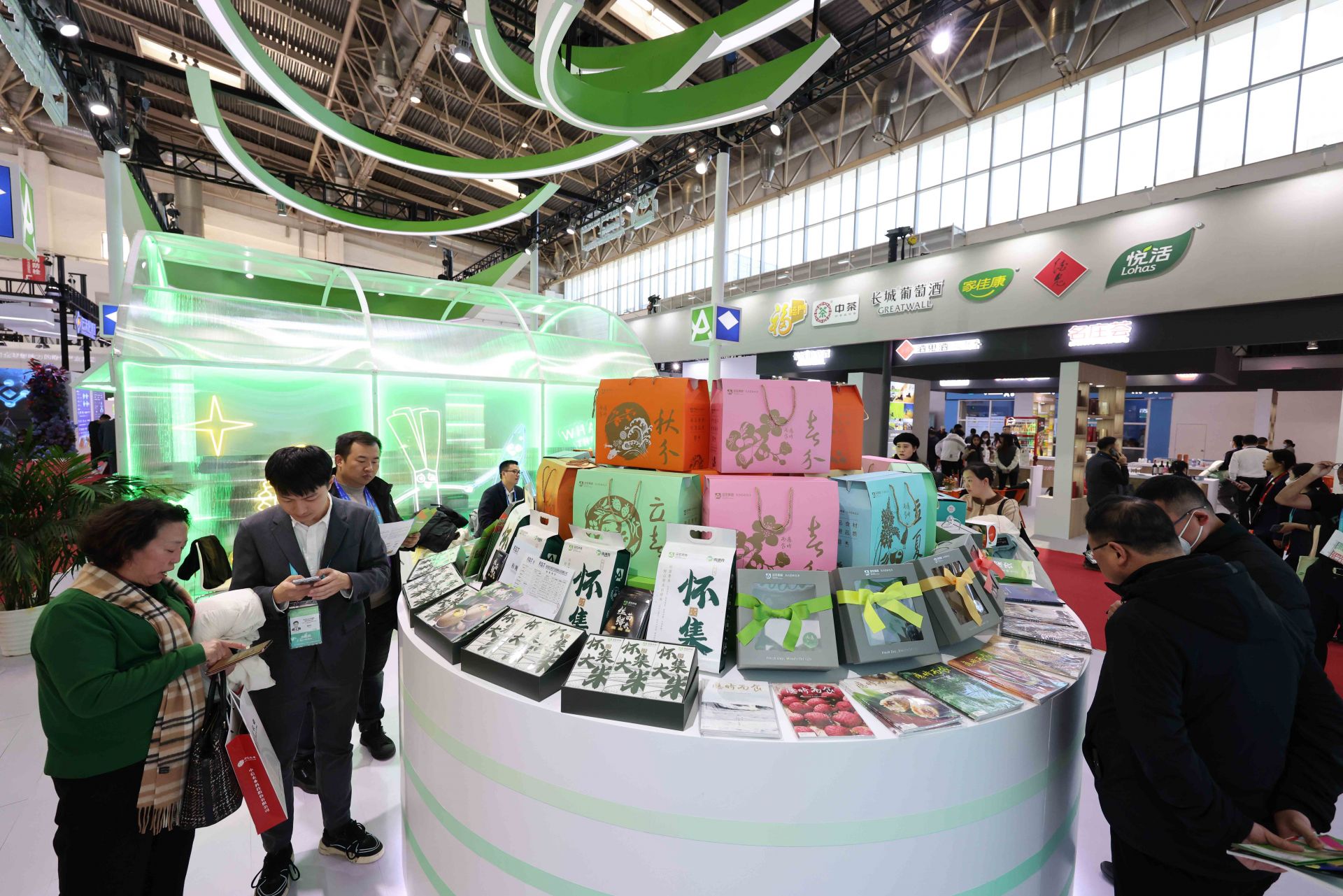 深圳企業(yè)在鏈博會大放異彩 成果豐碩，展覽服務彰顯卓越實力